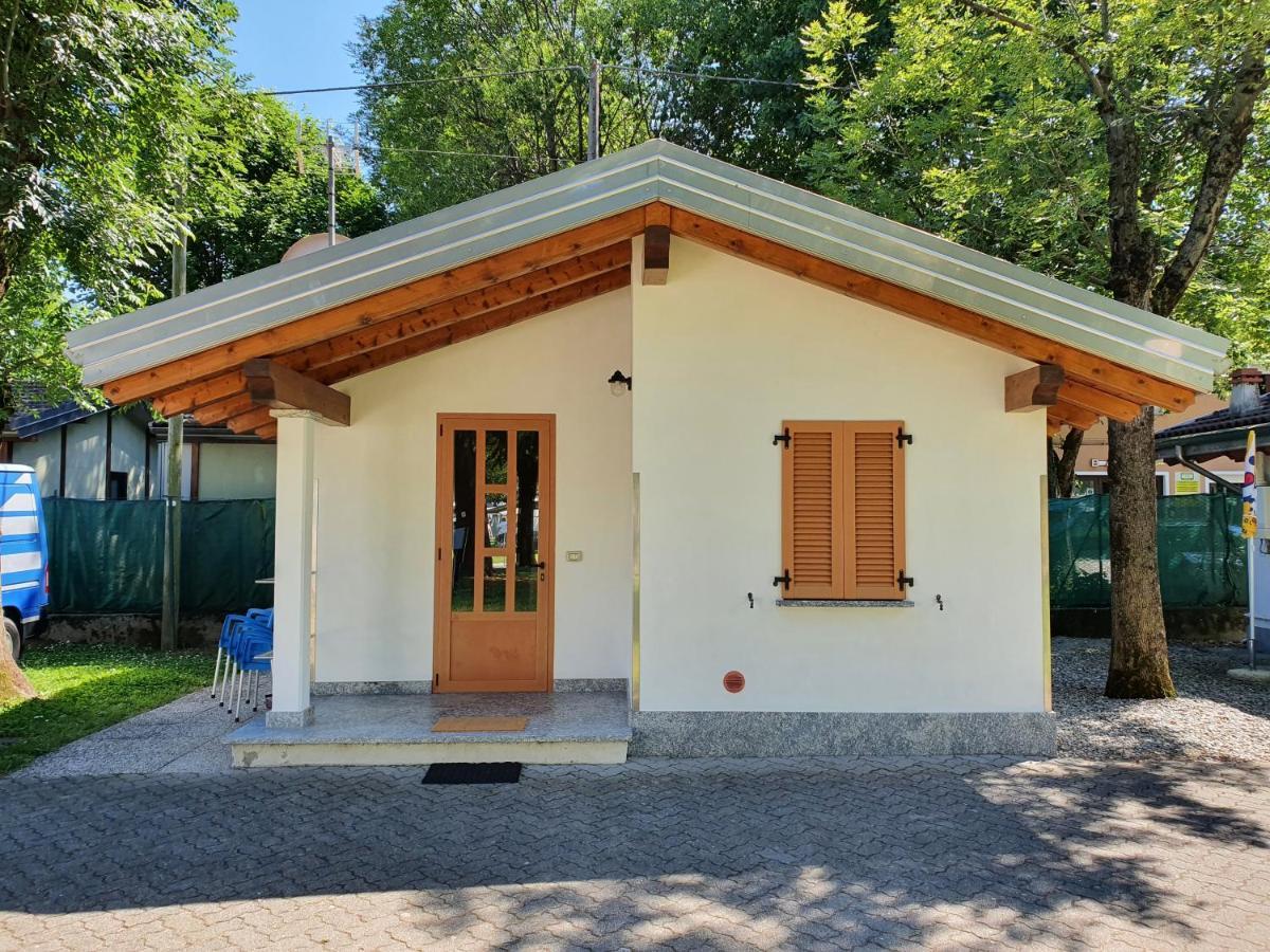 Bungalows In Camping Solarium Domaso Exterior photo
