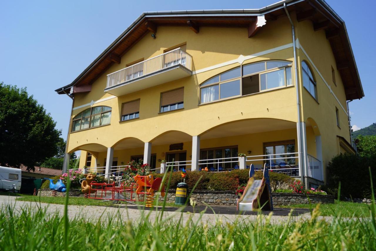 Bungalows In Camping Solarium Domaso Exterior photo